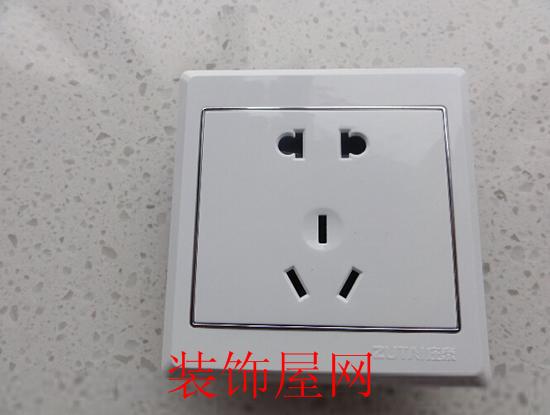 墙壁插座五孔怎么样 五孔插座价格 墙壁插座五孔怎么样 五孔插座价格